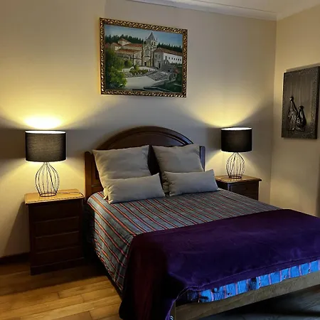 אכסניה Casa Do Eiro *