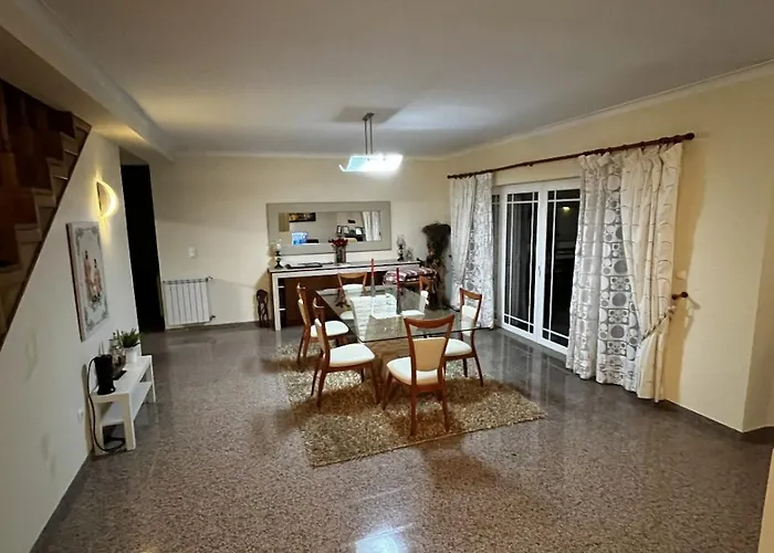 بيت خشبي Casa Do Eiro *